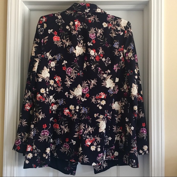 Lane Bryant Size 16 Floral Navy Blazer - Picture 6 of 7